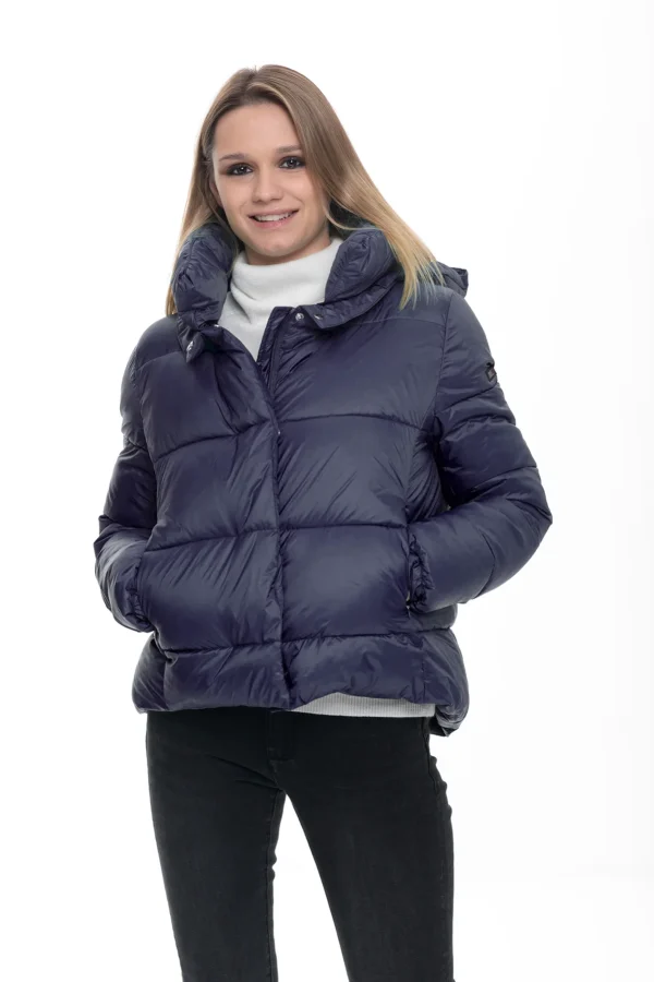 Giubbino corto a scatoletta c/cappuccio – DTA7512