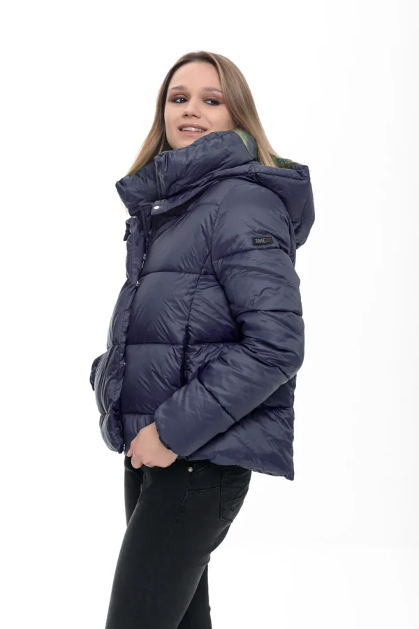 Giubbino corto a scatoletta c/cappuccio – DTA7512