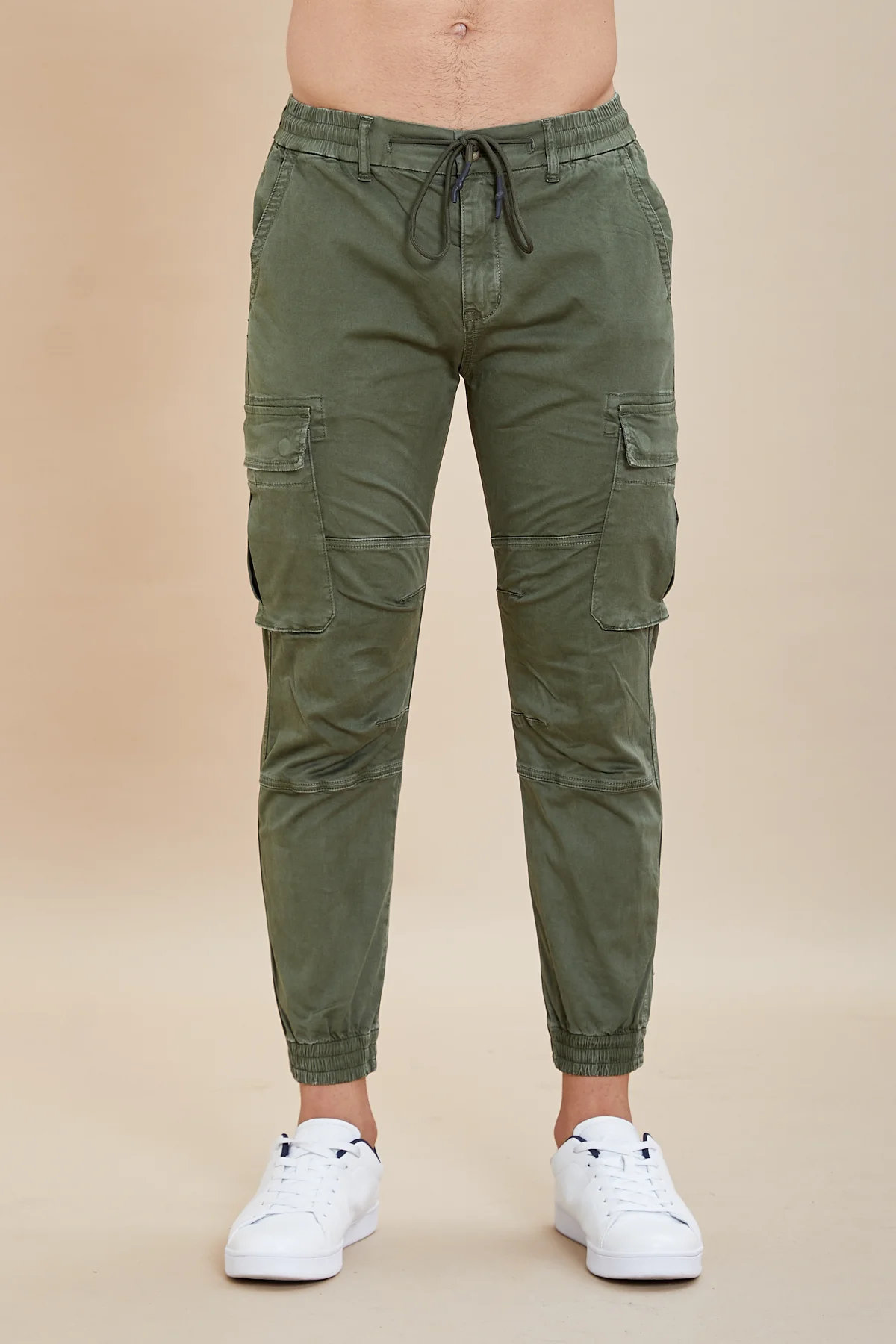 Pantalone cargo gabardina c/elastico vita e fondo - UKE4847 - immagine 2