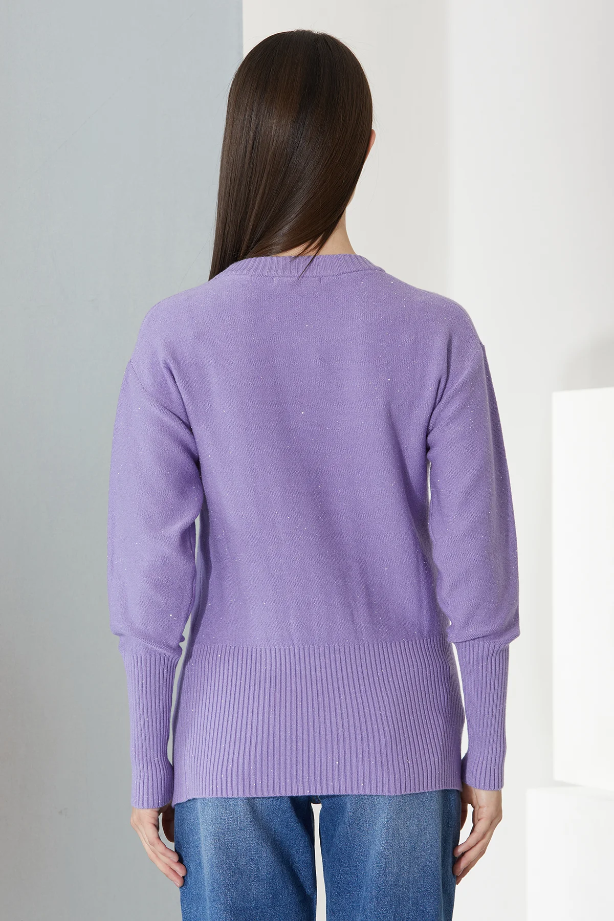 girocollo con micropaillettes - DTA8261 - immagine 2