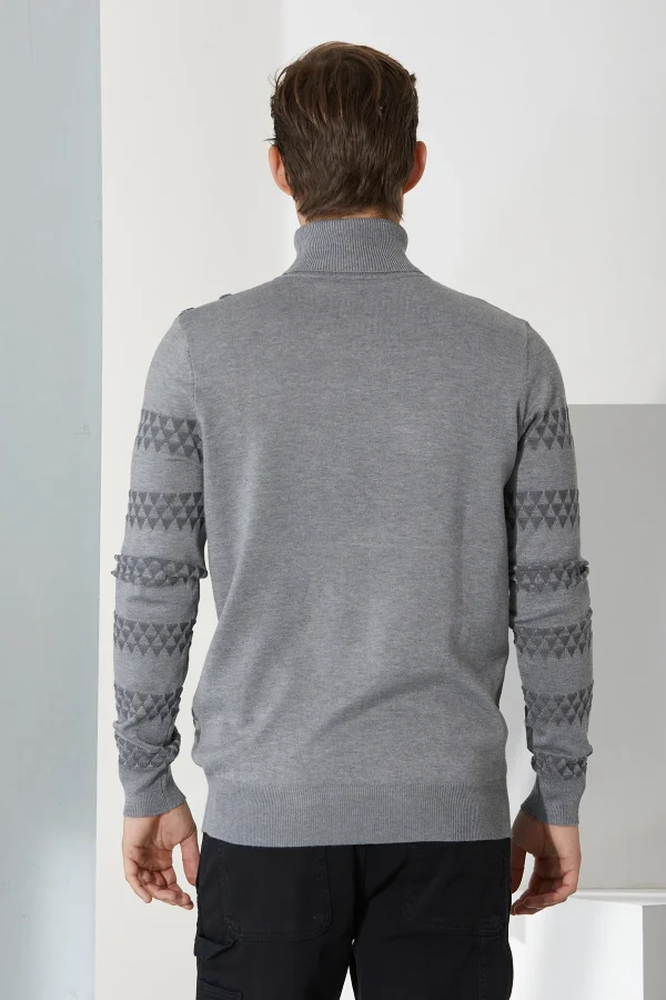 dolcevita disegno triangoli con bottoni spalla – UTA6444