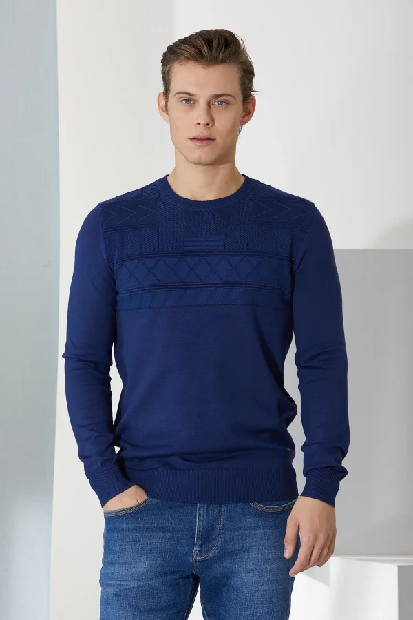 girocollo con lavorazione davanti – UTA6481