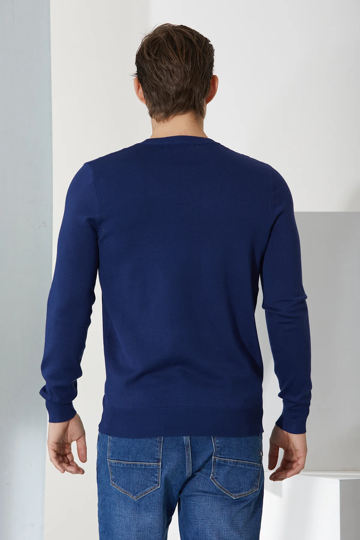 girocollo con lavorazione davanti - UTA6481 - immagine 2