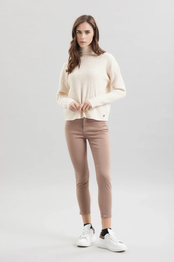 TARA-CAPRI IN GABARDINA SME – DT00218