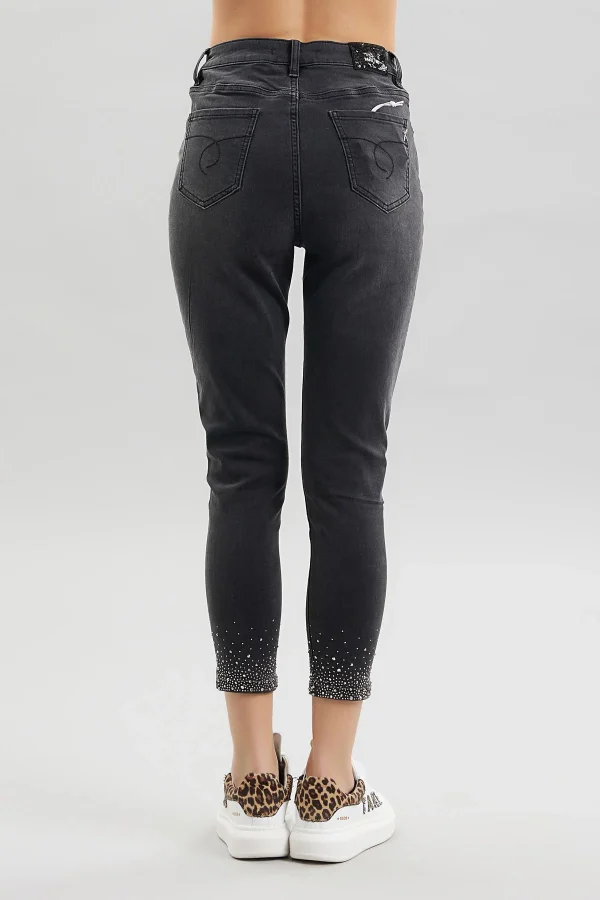 TARA-DENIM CAPRI BLACK CON STRASS – DT01601