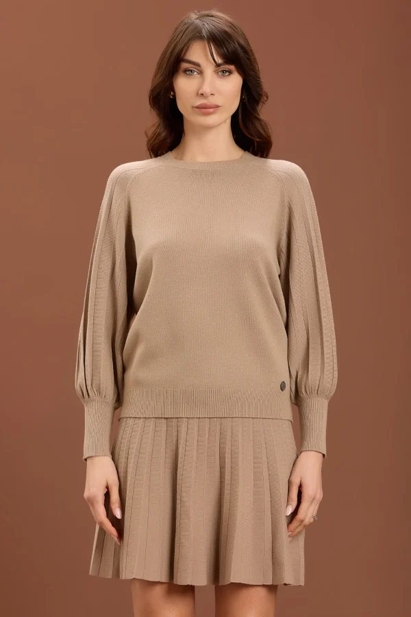 GIROCOLLO CON MANICA PLISSETTATO – DT00404