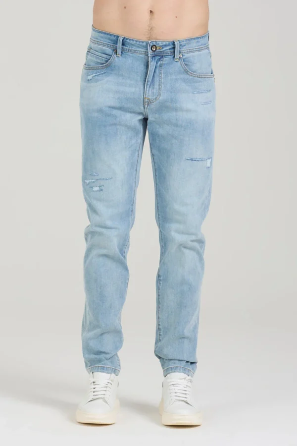 ADAM DENIM SLIM CON ROTTURE LAV. CHIARO 10,5OZ – UK04101